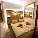 Bergpanorama, Sauna, Balkon, Inkl Bergbahn, Alpenjuwel Apartmán